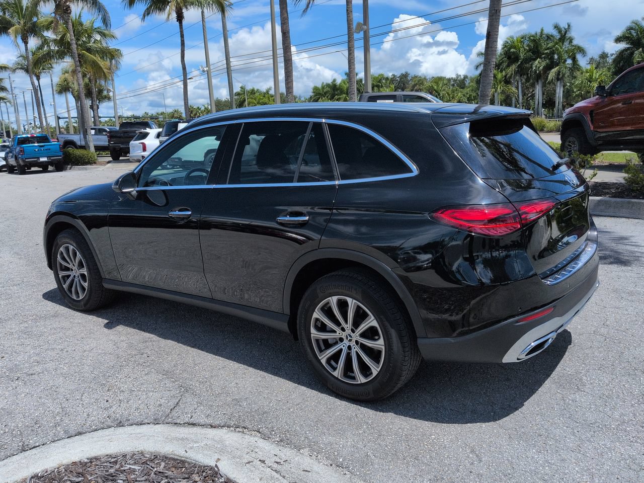 Used 2024 Mercedes-Benz GLC 300 image 7