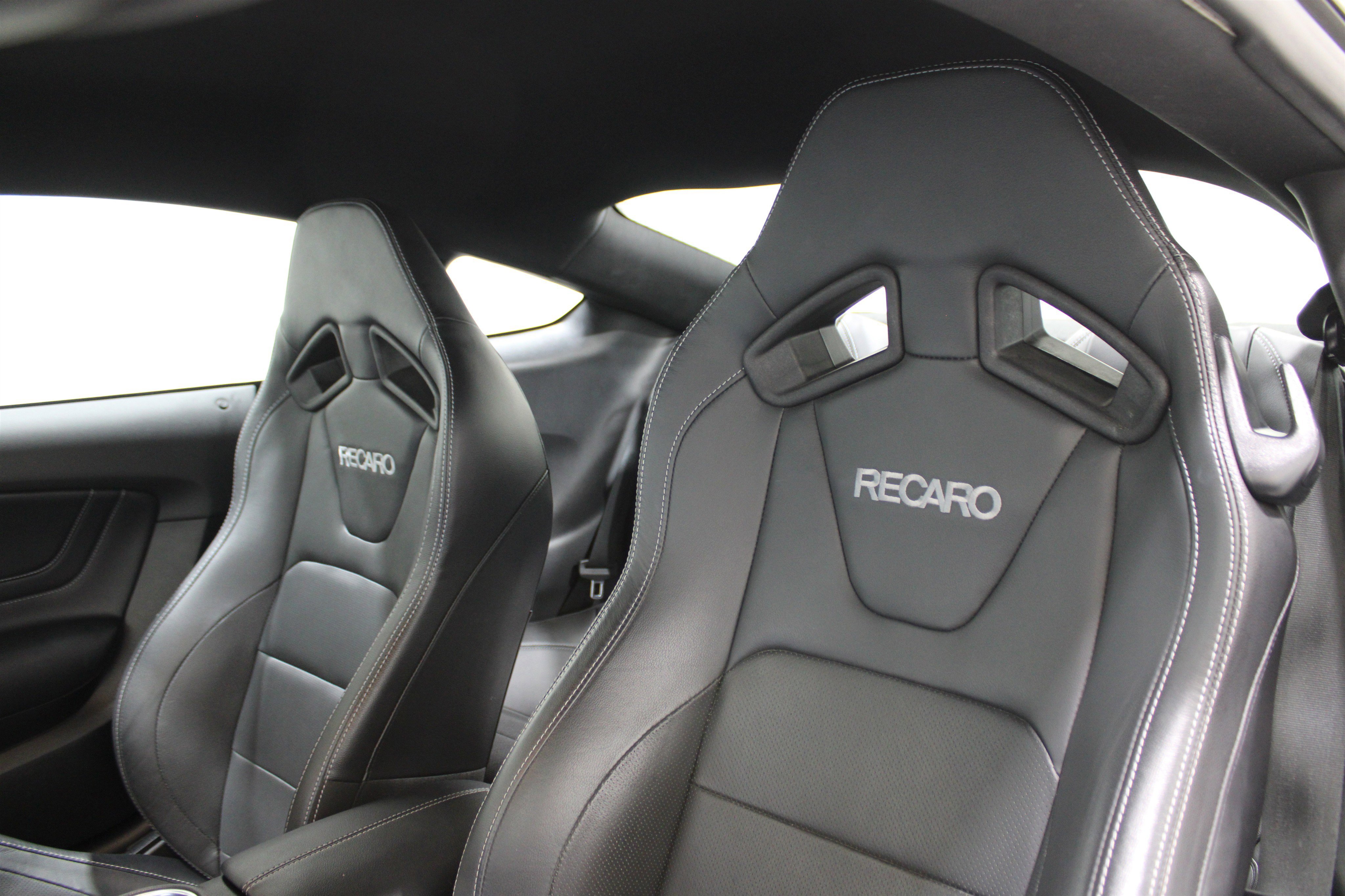 Used 2023 Ford Mustang Premium w/ Equipment Group 201A image 5