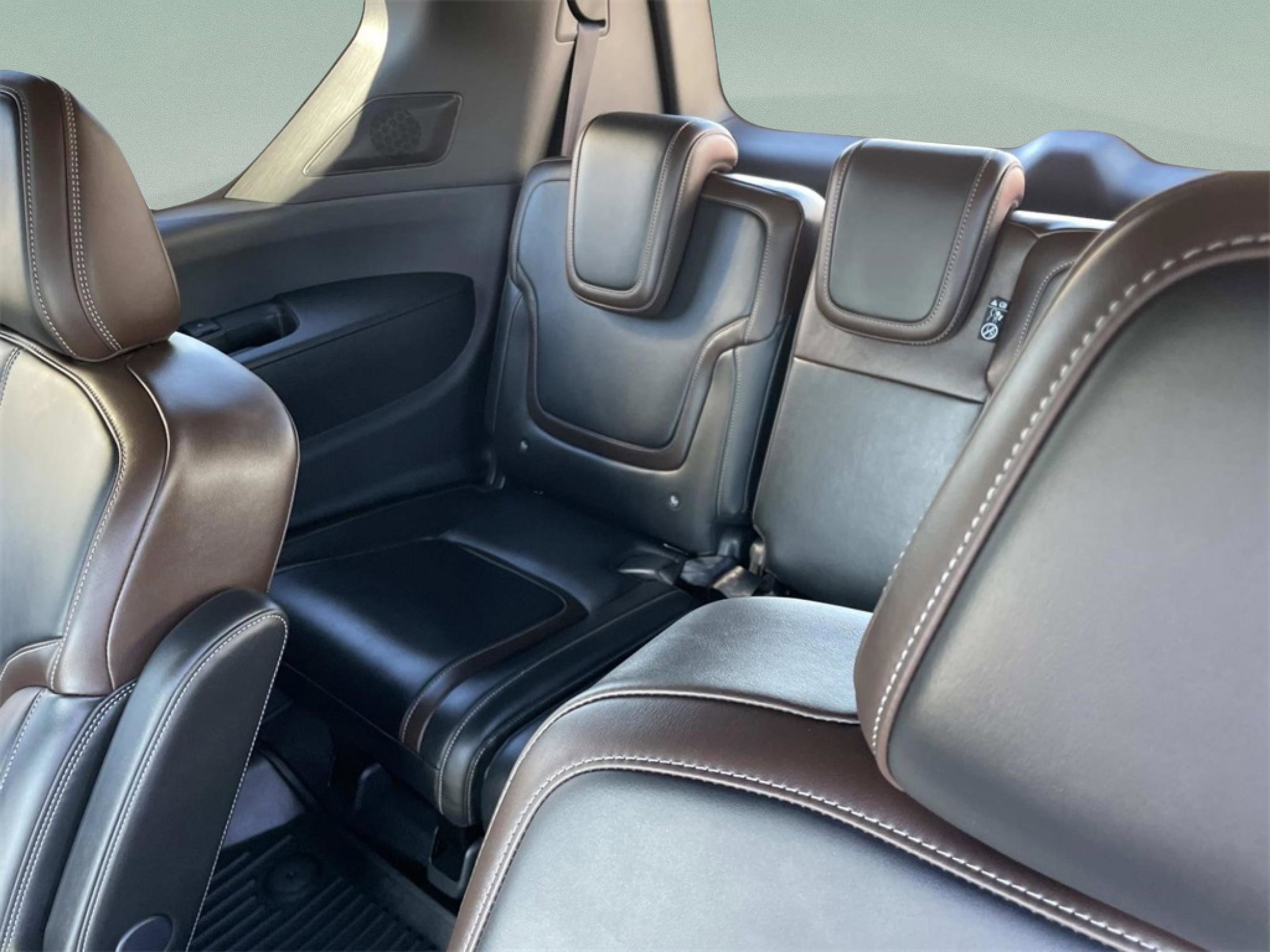 New 2026 Nissan Armada SL image 8