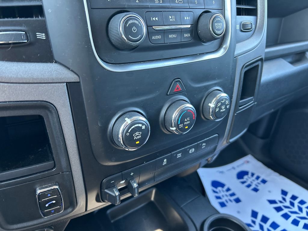 Used 2015 RAM 2500 Tradesman w/ Chrome Appearance Group image 33