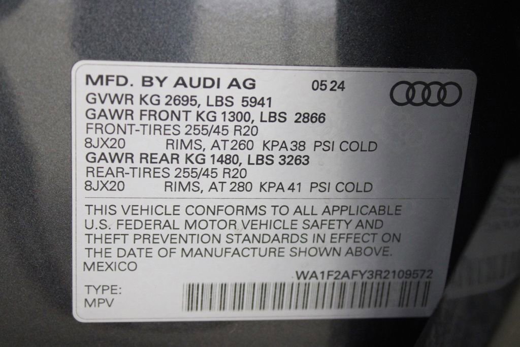 Certified 2024 Audi Q5 e Prestige image 33