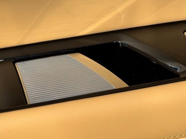 New 2025 Cadillac Escalade IQ Luxury 2 image 17