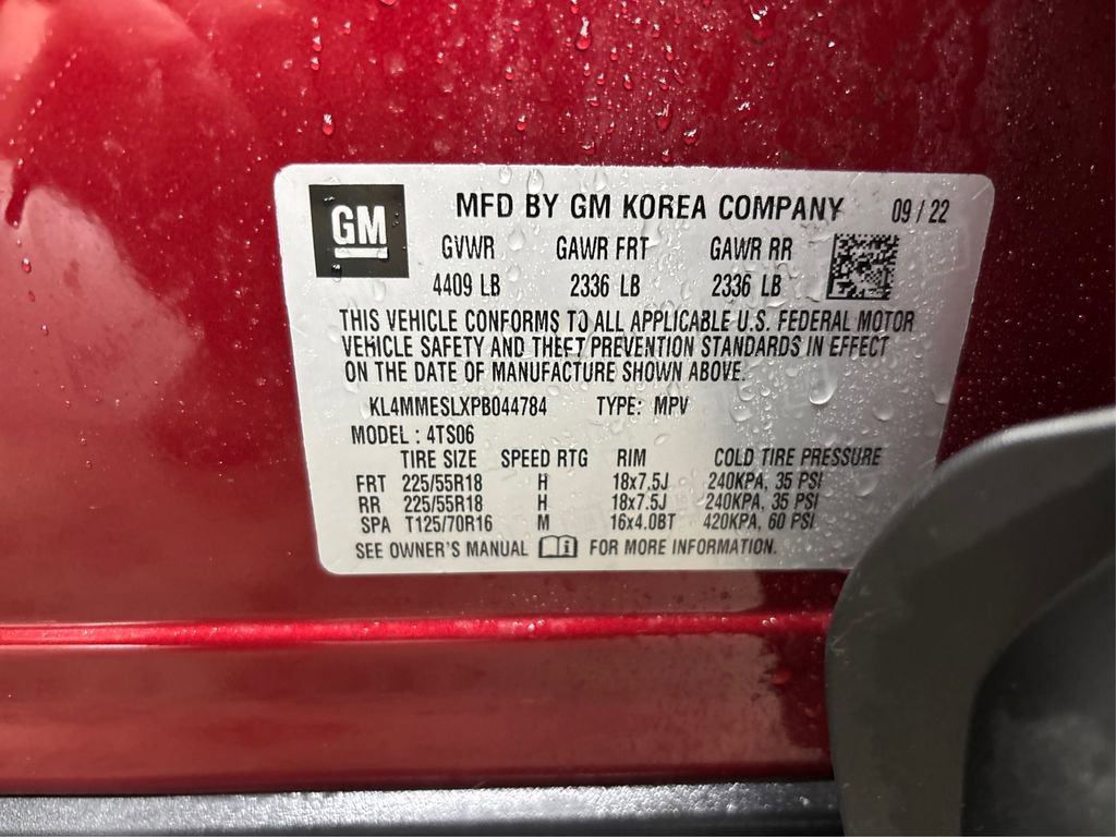 Used 2023 Buick Encore GX Select AWD/4WD image 17