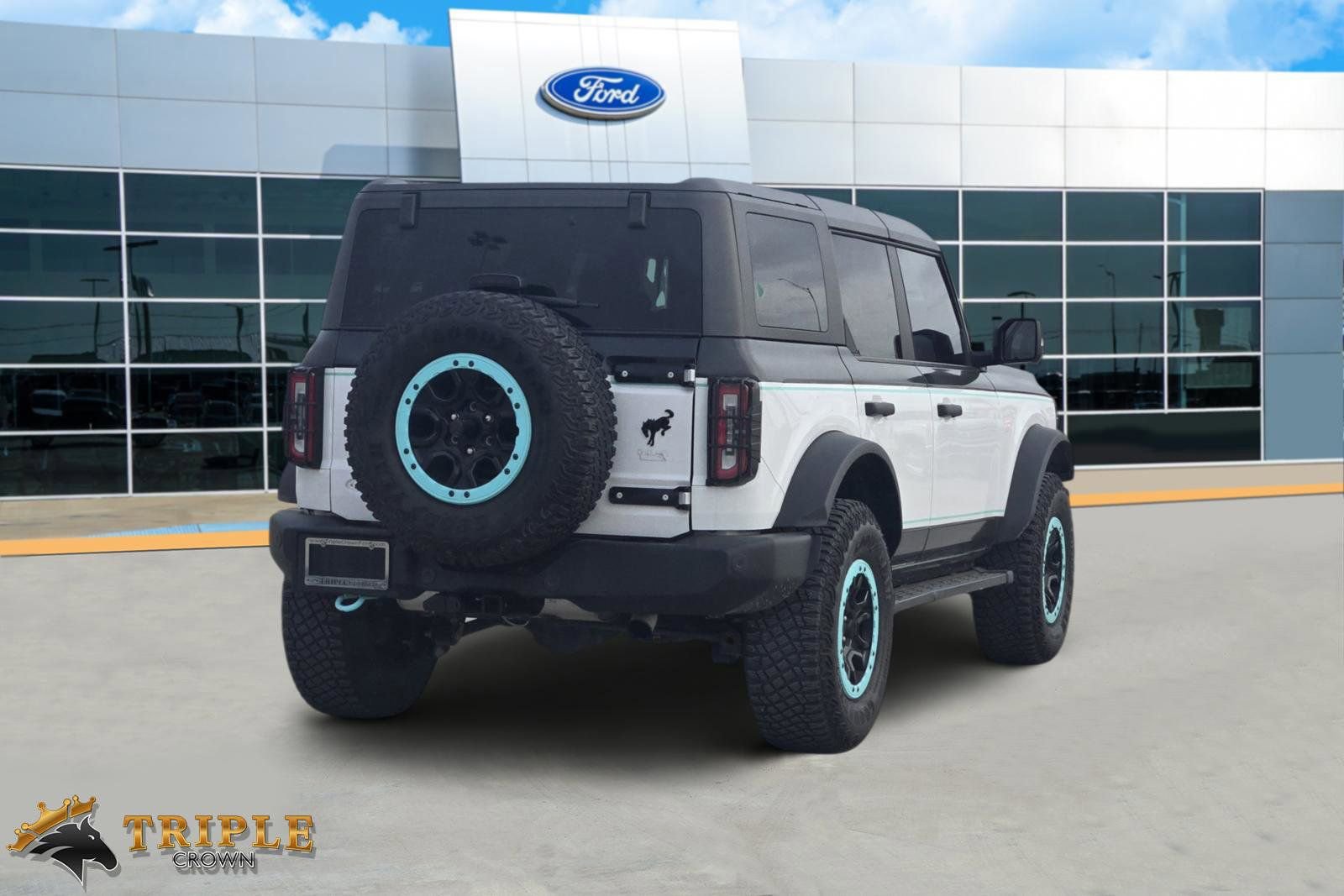 Used 2024 Ford Bronco Wildtrak image 5