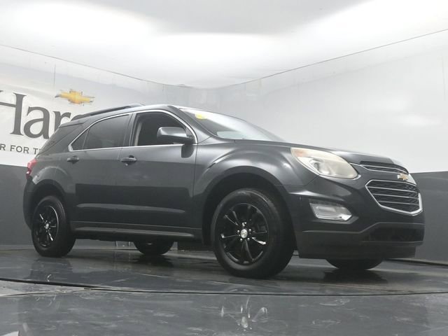 Used 2017 Chevrolet Equinox LT w/ Convenience Package FWD image 2