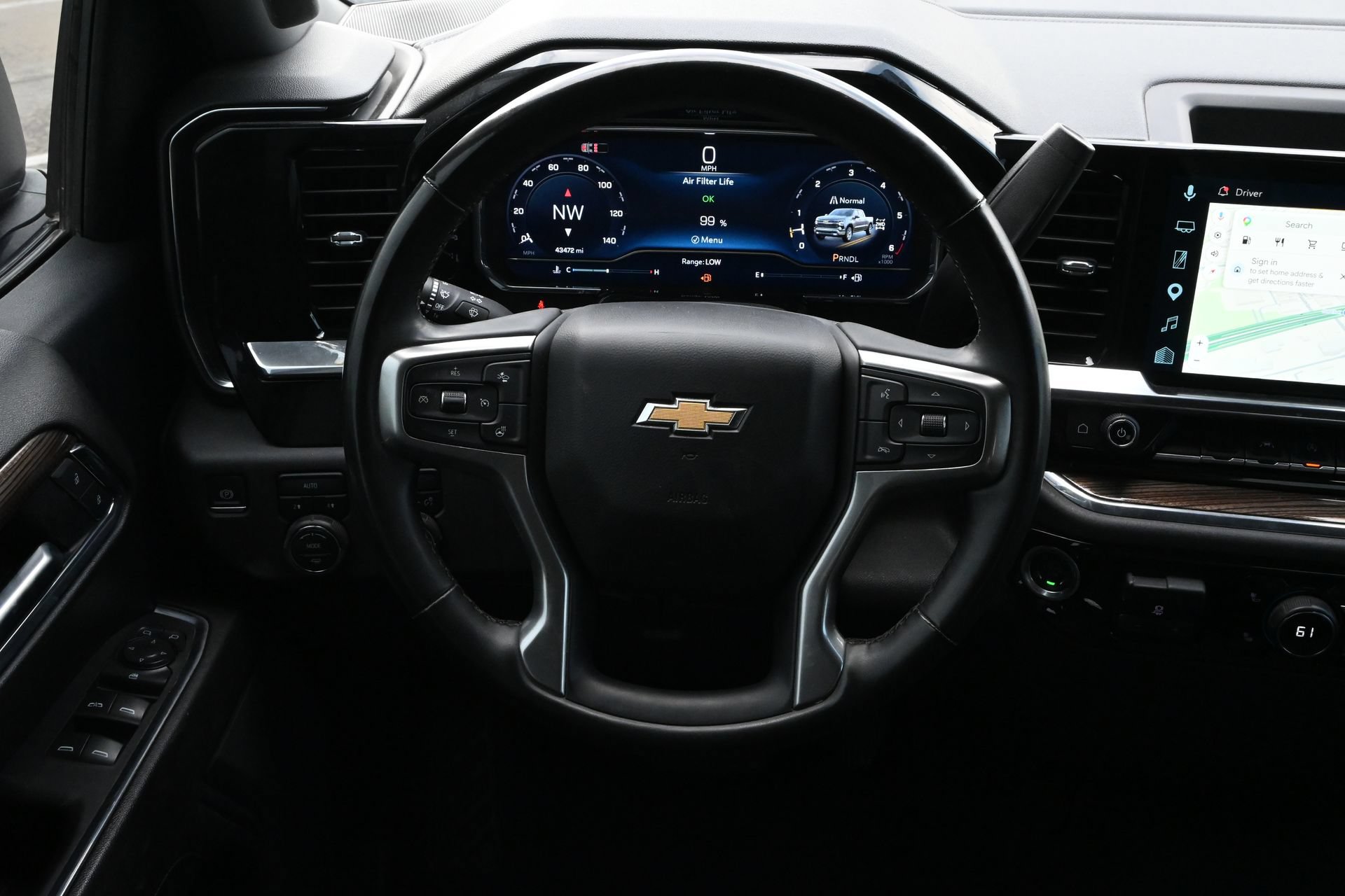 Used 2025 Chevrolet Silverado 1500 LT AWD/4WD image 11