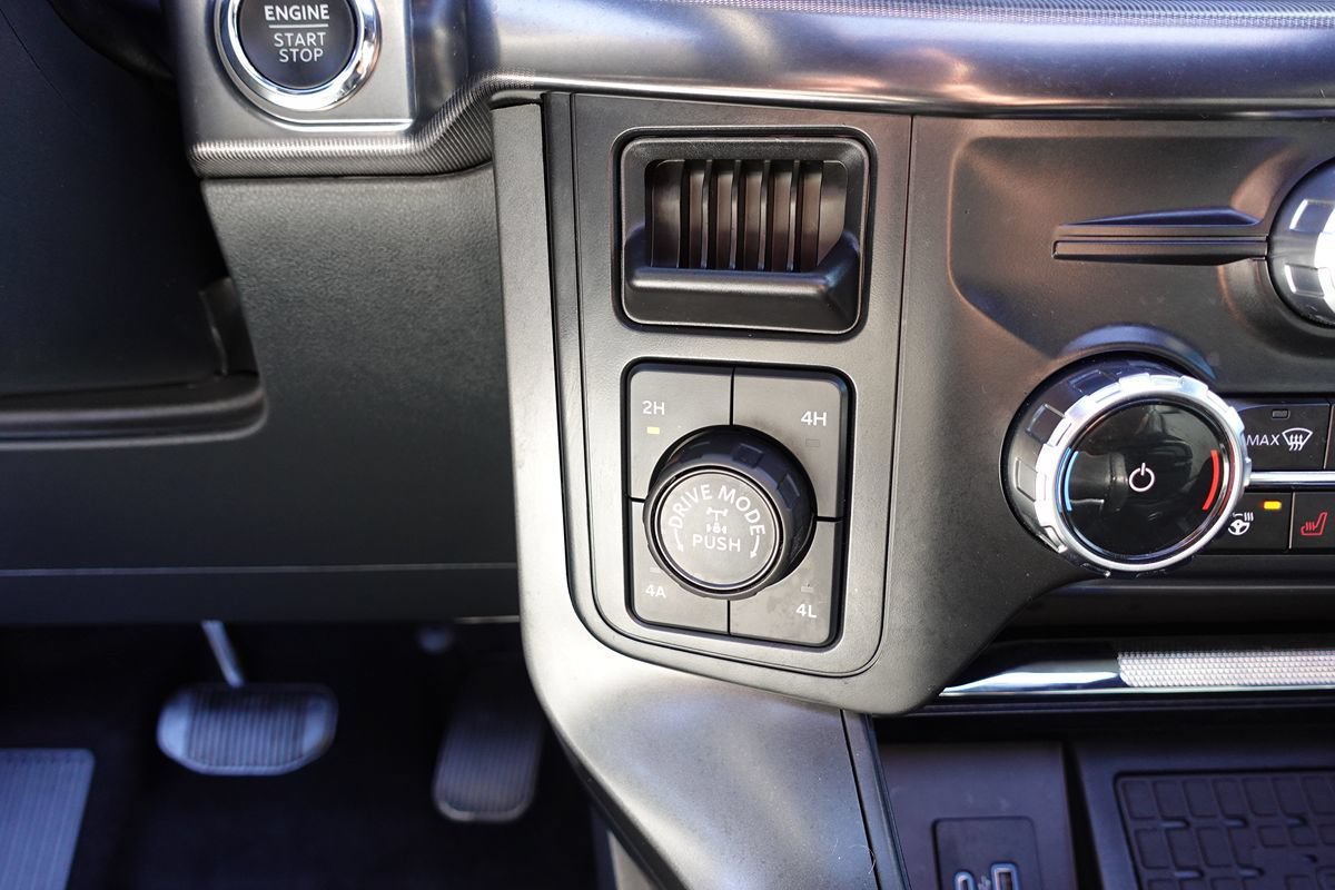 Used 2024 Ford F150 Lariat w/ Equipment Group 502A High AWD/4WD image 50