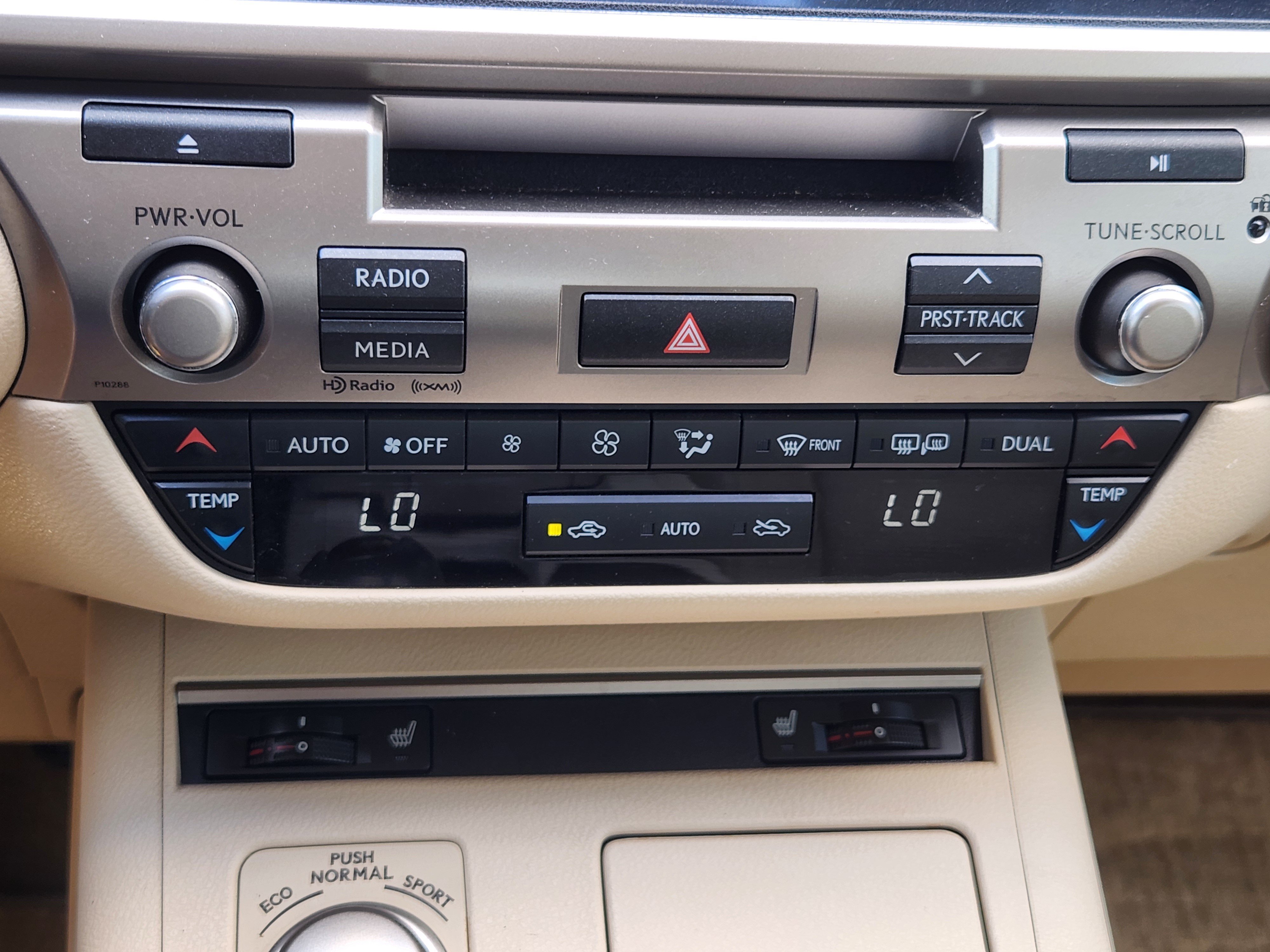 Used 2013 Lexus ES 350 w/ Premium Pkg FWD image 19