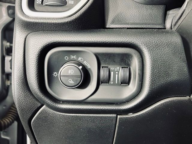 Used 2020 RAM 3500 Big Horn w/ Towing Technology Group image 20