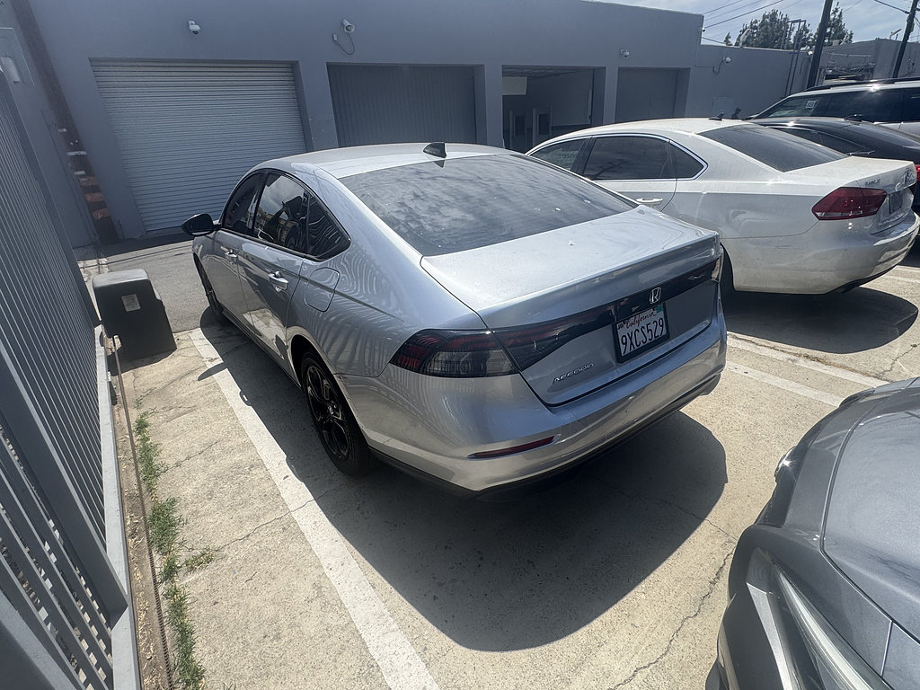 Used 2025 Honda Accord SE image 4