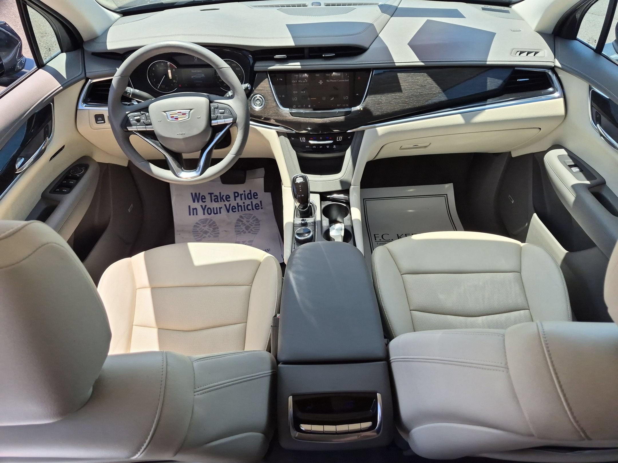Certified 2021 Cadillac XT6 Premium Luxury w/ LPO, Floor Liner Package FWD image 17