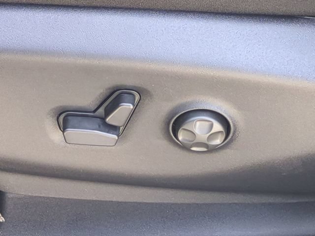 New 2026 Chrysler Pacifica Select FWD image 23