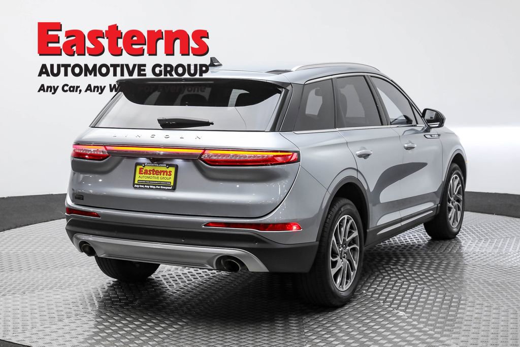 Used 2022 Lincoln Corsair AWD w/ Equipment Group 101A image 5