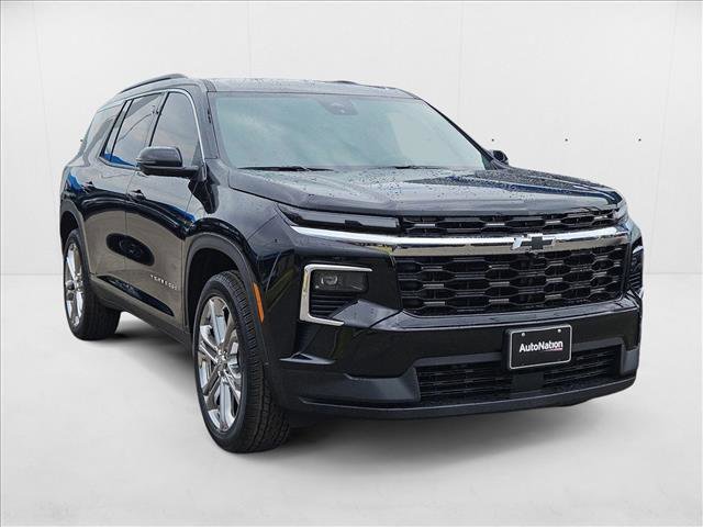 New 2025 Chevrolet Traverse LT w/ Driver Confidence Package FWD image 3