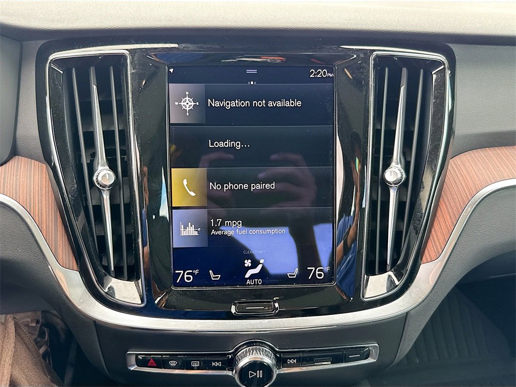 Used 2022 Volvo S60 T8 Inscription image 16