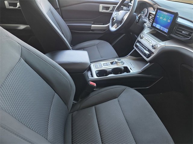 Used 2023 Ford Explorer XLT image 16