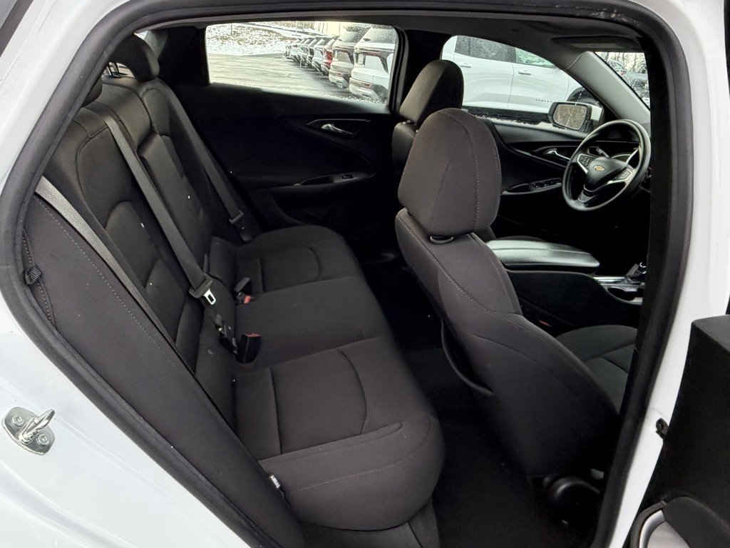 Used 2024 Chevrolet Malibu LT image 17