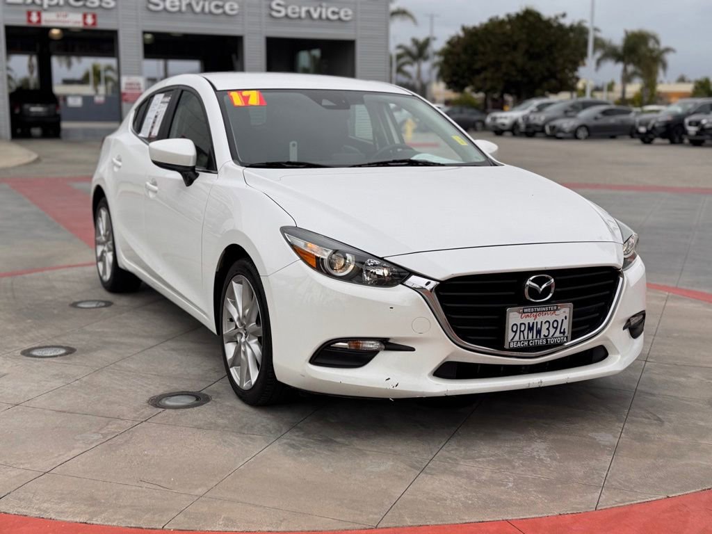 Used 2017 MAZDA MAZDA3 Touring FWD image 2