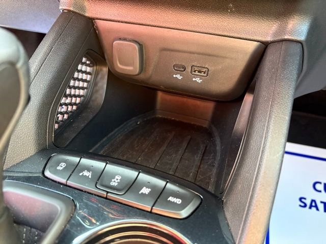 Used 2025 Chevrolet TrailBlazer LT AWD/4WD image 19
