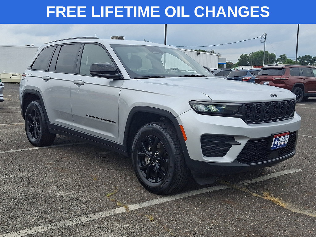 Used 2024 Jeep Grand Cherokee Altitude AWD/4WD image 1