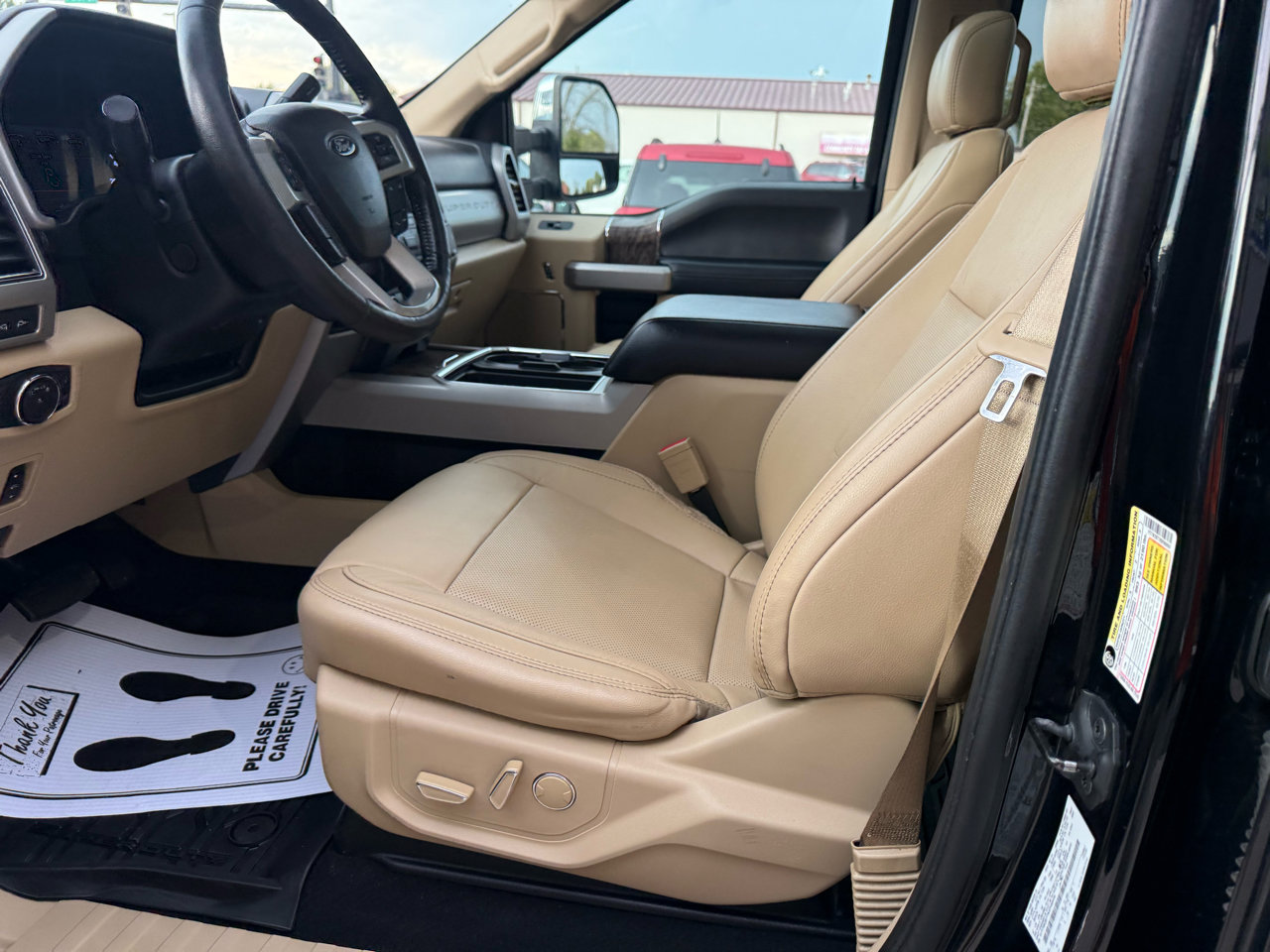 Used 2019 Ford F250 Lariat w/ Lariat Ultimate Package image 12
