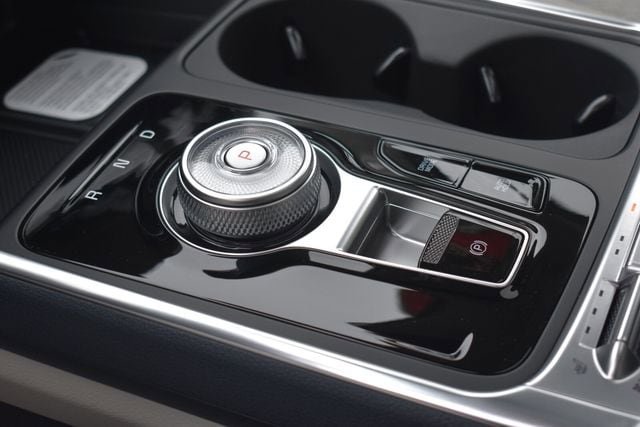 New 2026 Kia Carnival SX Prestige FWD image 30