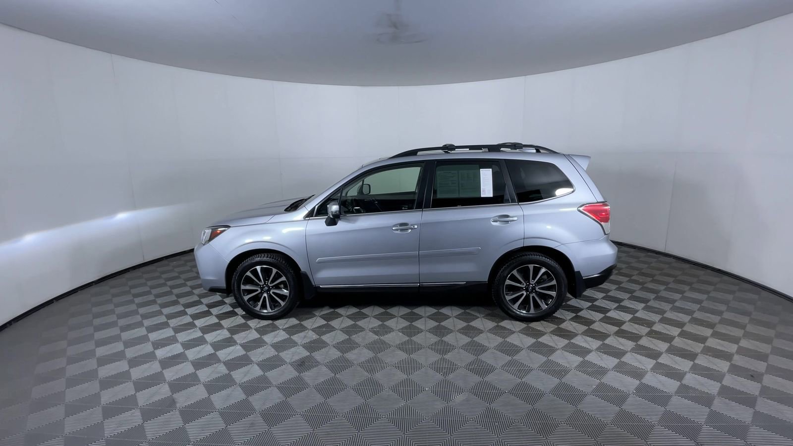 Used 2018 Subaru Forester 2.0XT Touring AWD/4WD image 6