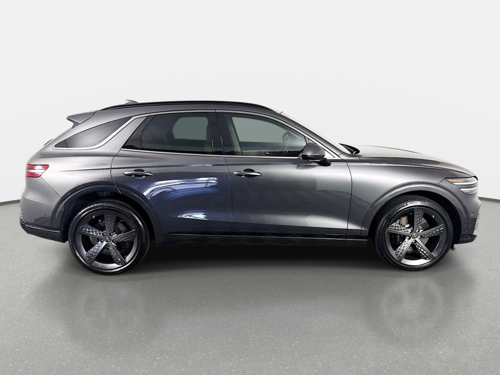 Used 2024 Genesis GV70 3.5T Sport w/ Sport Advanced Package AWD/4WD image 4