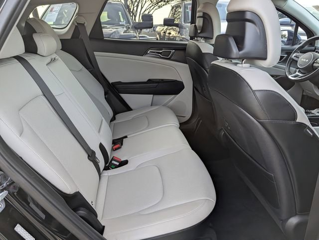 Used 2023 Kia Sportage EX image 31
