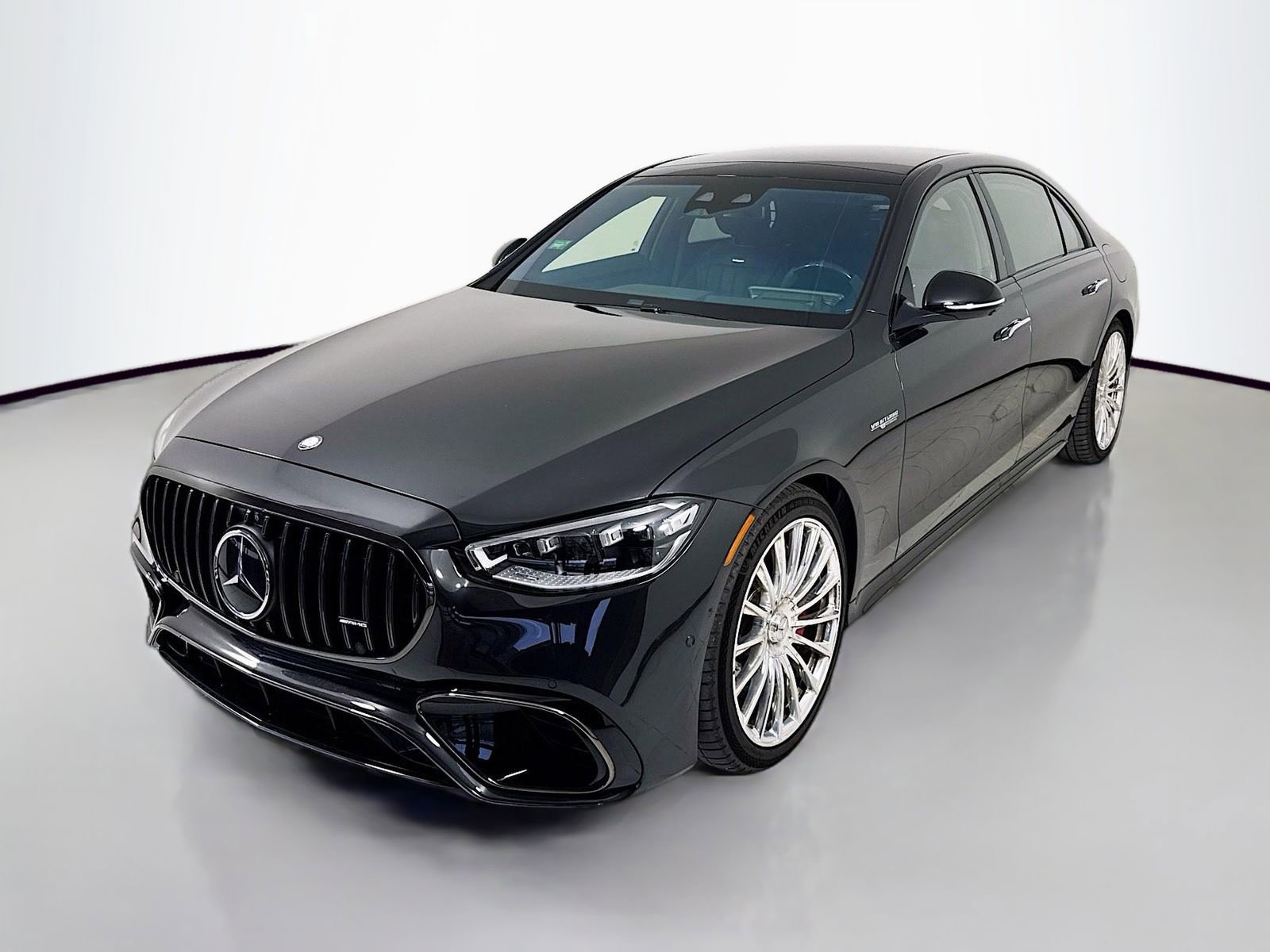Used 2025 Mercedes-Benz S 63 AMG S image 3