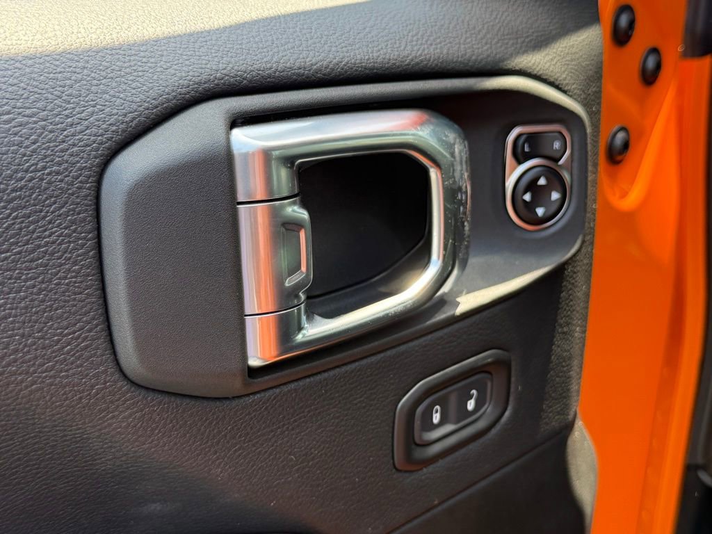 New 2025 Jeep Wrangler Unlimited Rubicon 392 image 12