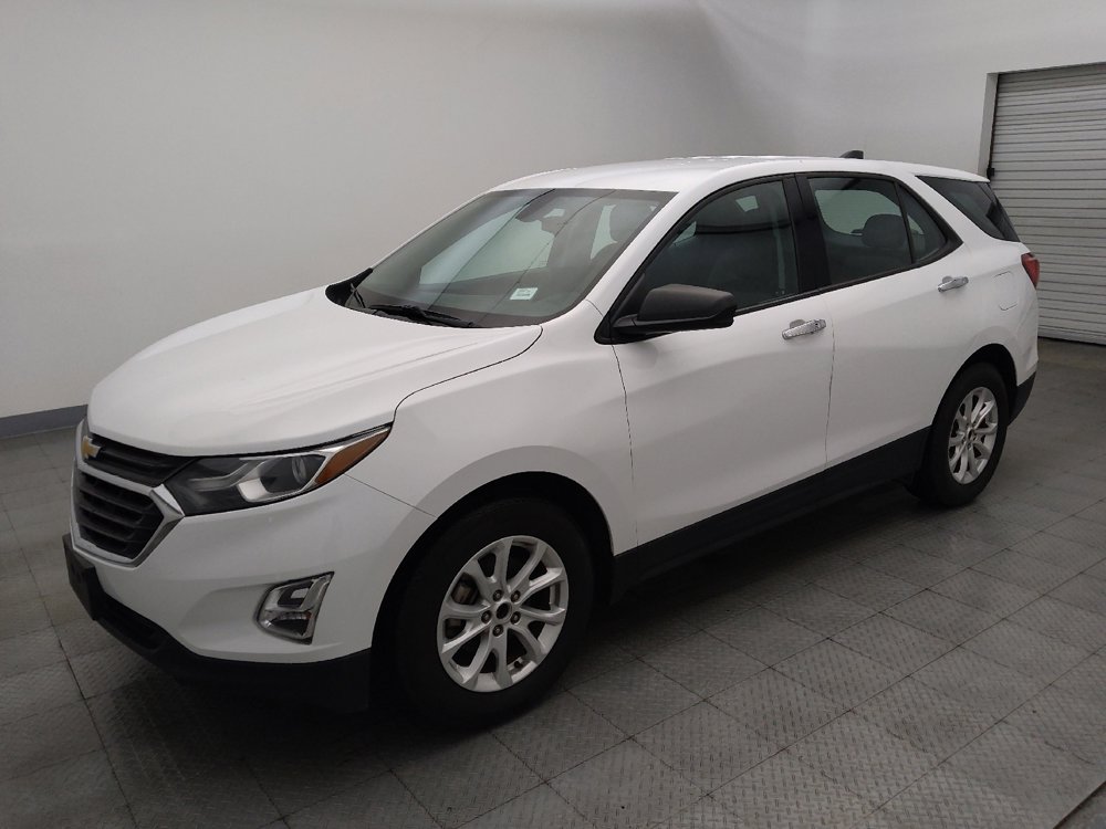 Used 2018 Chevrolet Equinox LS FWD image 2