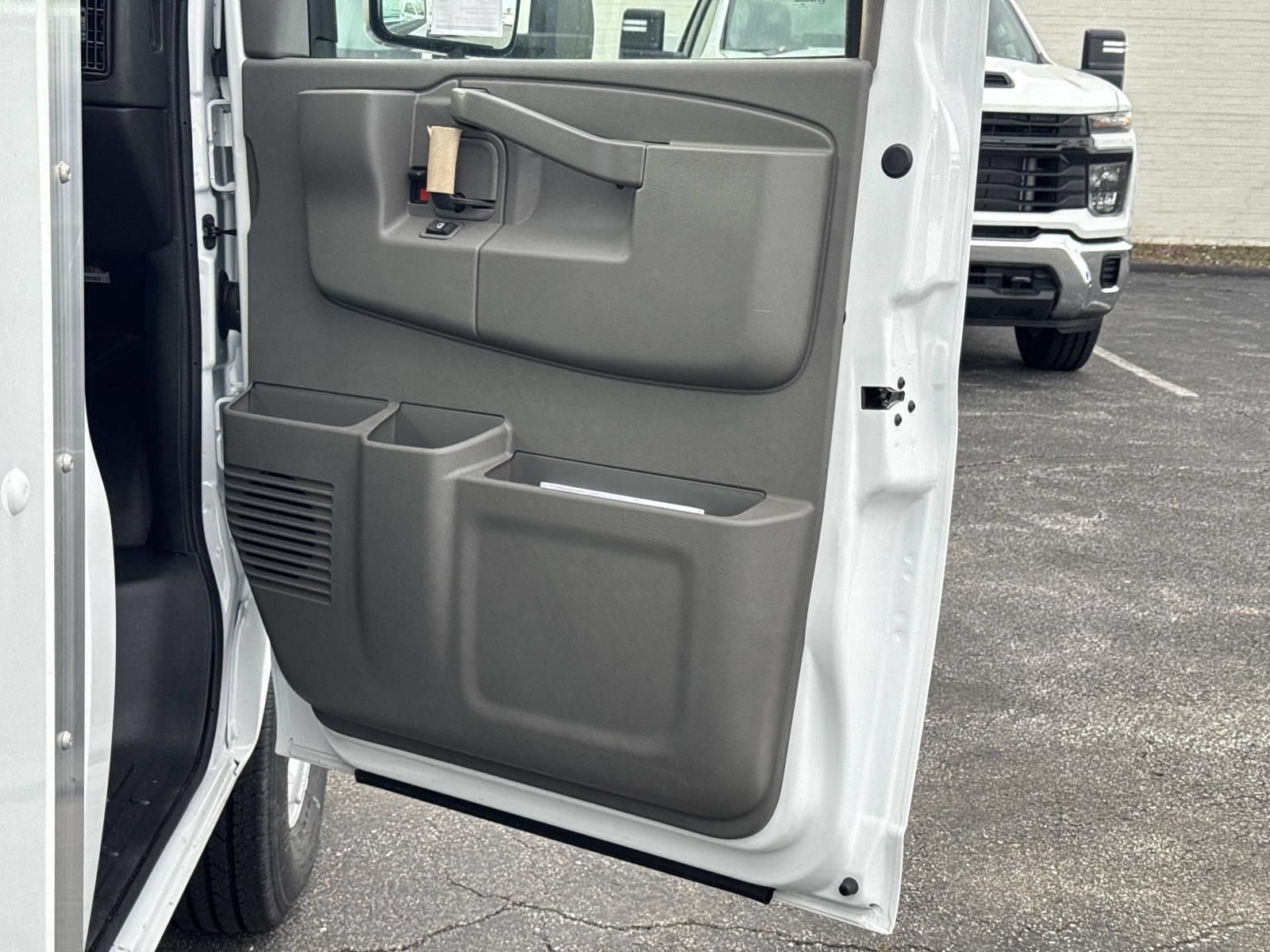 New 2026 Chevrolet Express 3500 w/ Power Convenience Package RWD image 9