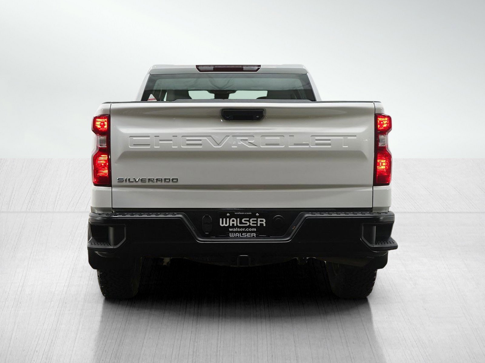 Used 2023 Chevrolet Silverado 1500 W/T w/ Z71 Off-Road Package image 4