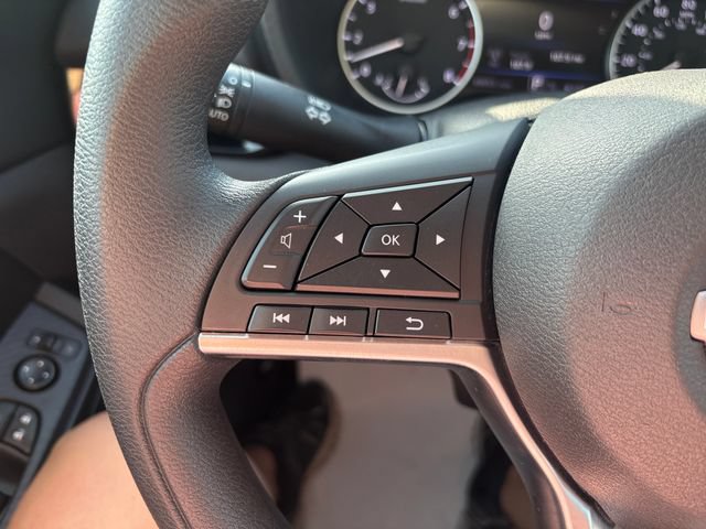 Used 2024 Nissan Sentra SV FWD image 11