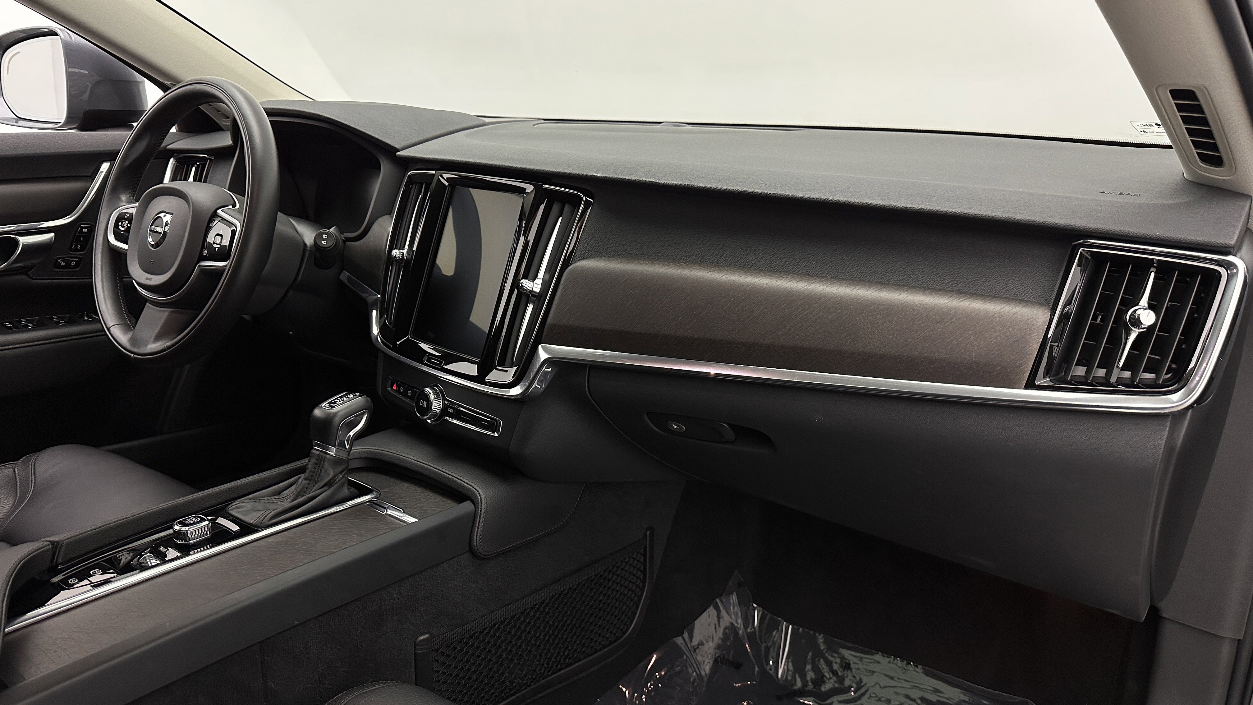 Used 2019 Volvo V90 T6 Cross Country w/ Advanced Package AWD/4WD image 35