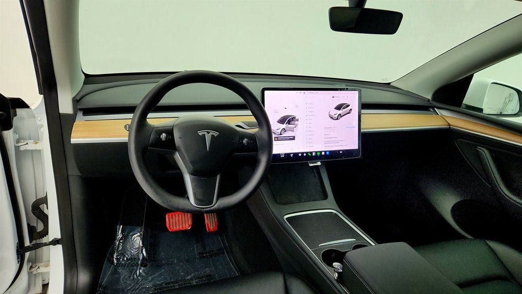 Used 2023 Tesla Model Y Long Range AWD/4WD image 13
