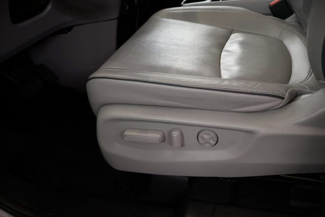 Used 2023 Honda Odyssey Elite image 14