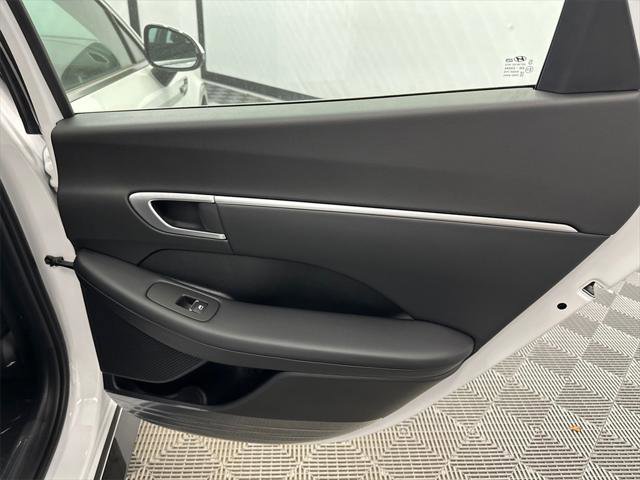 New 2025 Hyundai Sonata SEL image 17