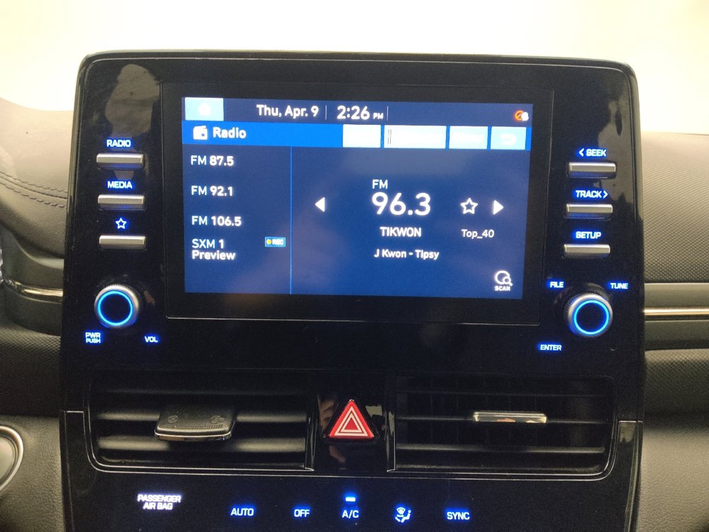 Used 2022 Hyundai Ioniq SE FWD image 25