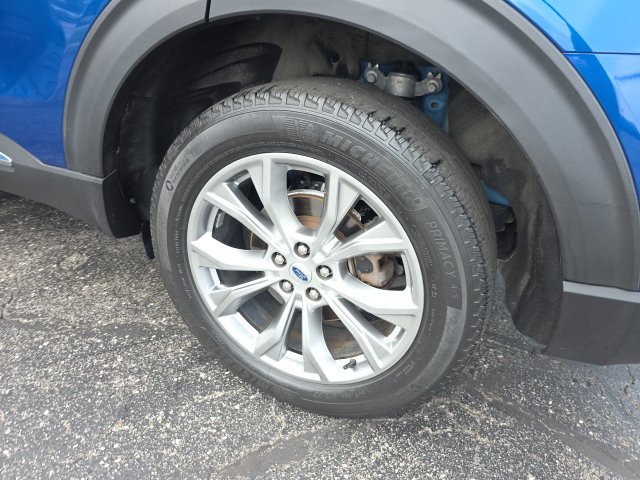 Used 2020 Ford Explorer XLT w/ Equipment Group 202A AWD/4WD image 39