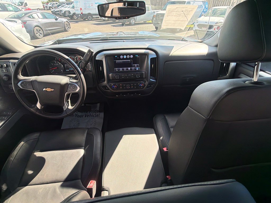 Used 2018 Chevrolet Silverado 1500 LT w/ All Star Edition AWD/4WD image 25