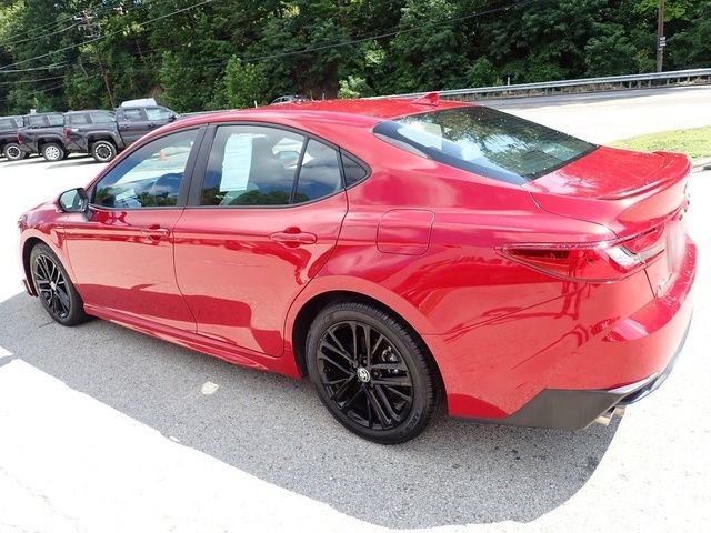 Used 2025 Toyota Camry SE FWD image 8
