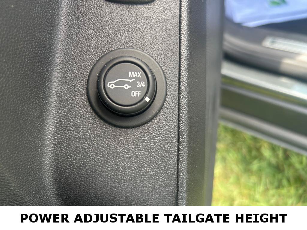 Used 2019 Chevrolet Equinox Premier FWD image 23