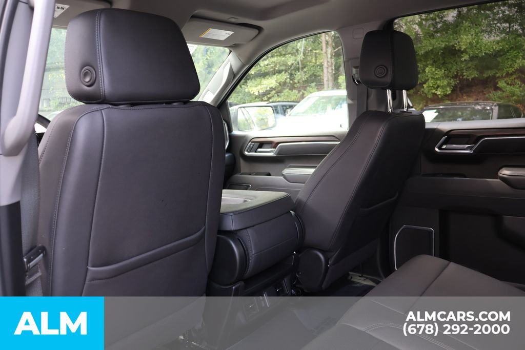 Used 2025 GMC Sierra 1500 SLT RWD image 17