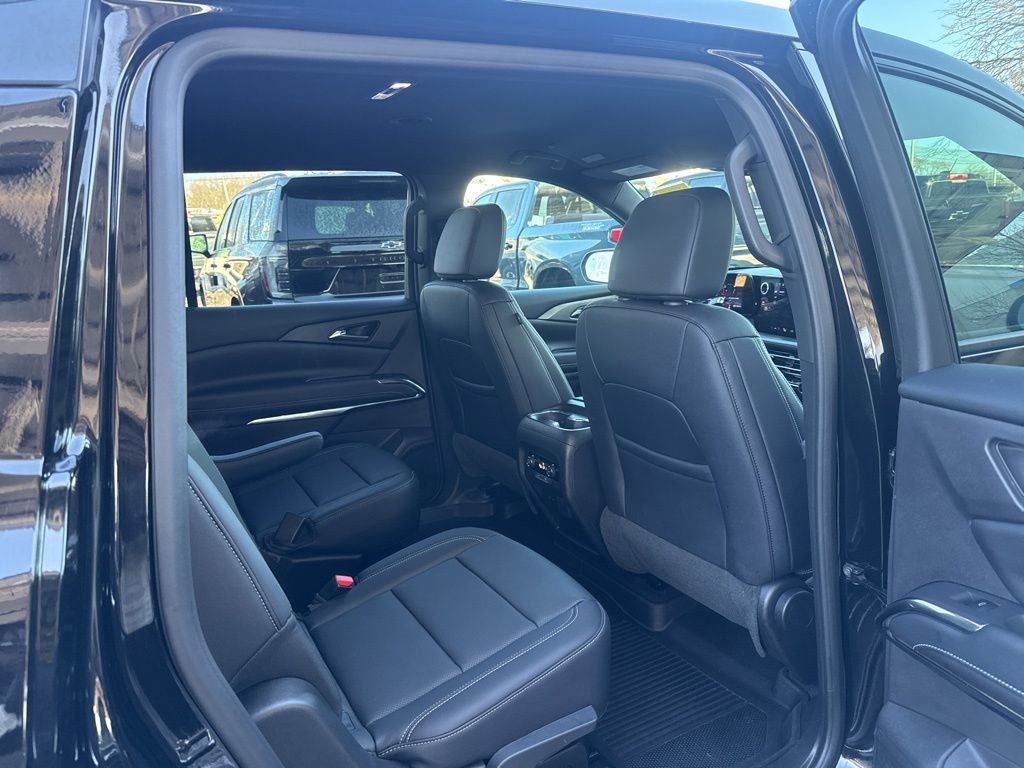 New 2026 Chevrolet Traverse LT w/ Midnight/Sport Edition image 27