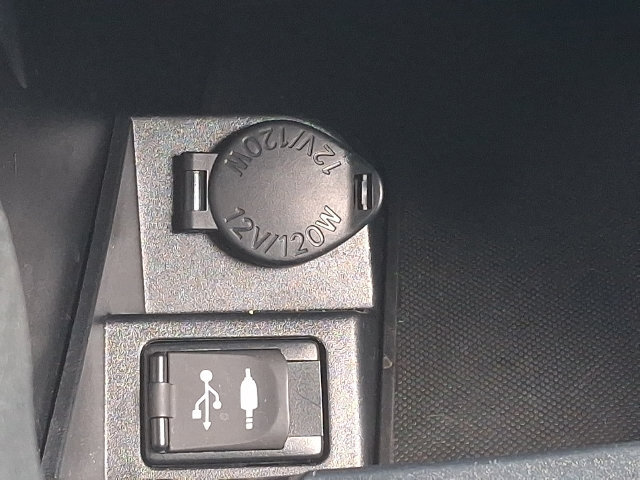 Used 2015 Toyota Camry LE FWD image 23