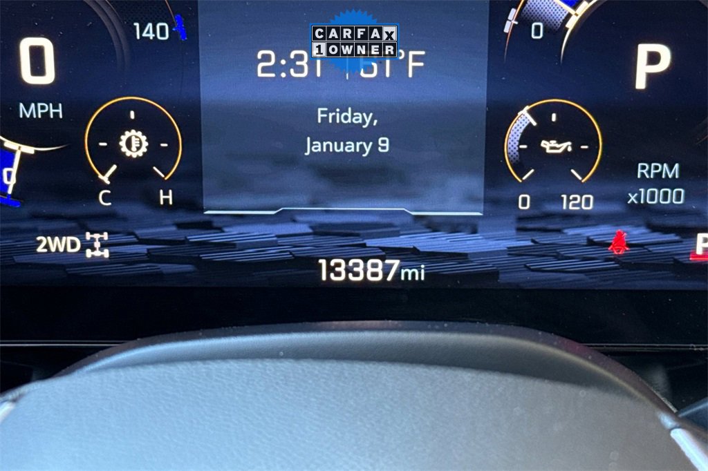 Used 2025 Chevrolet Suburban RST image 37