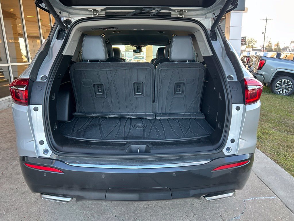 Used 2018 Buick Enclave Premium FWD image 11