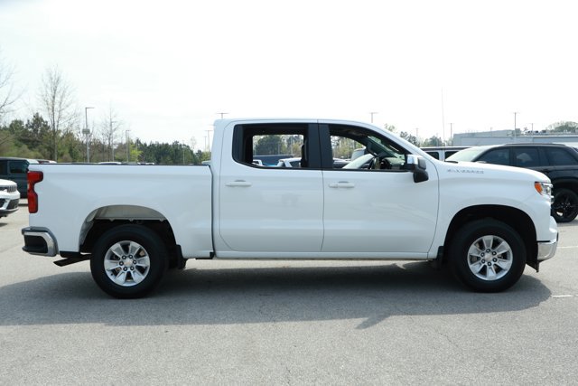 Used 2025 Chevrolet Silverado 1500 LT image 4